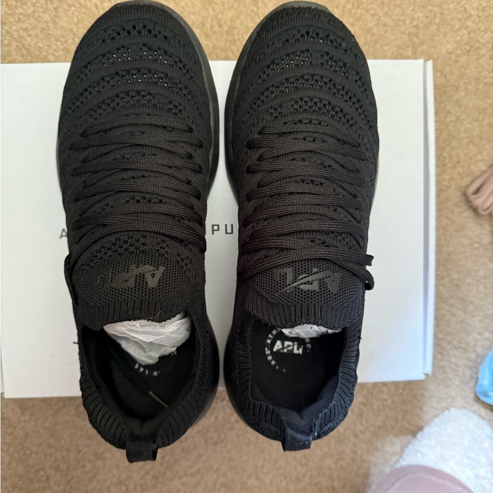APL Techloom Wave in all black